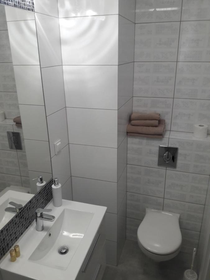 Apartament Wiosenna เบียวิสตอก ภายนอก รูปภาพ
